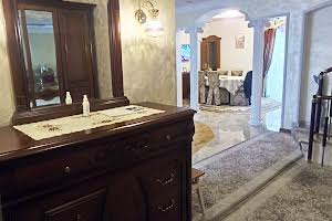 будинок за адресою Драгоманова