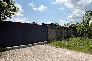 комерційна за адресою центральна, 43