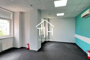 комерційна за адресою Спаська вул., 9