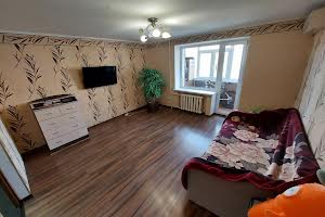 квартира за адресою Космонавтів, 68а