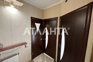 квартира за адресою Платанова вул., 82