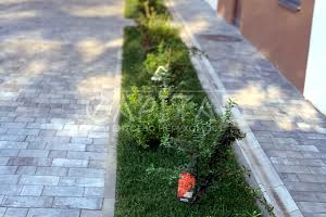коммерческая по адресу 32-га Садова ул., 1