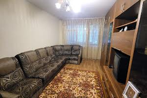 квартира за адресою Комінтерна, 3