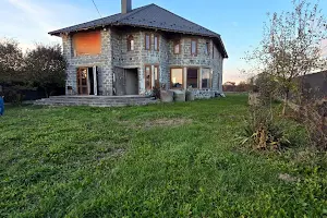 дом по адресу Івасюка