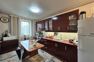 квартира за адресою Івана Миколайчука вул., 18