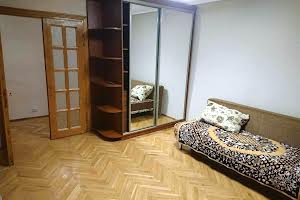 квартира за адресою Родини Крушельницьких вул., 7
