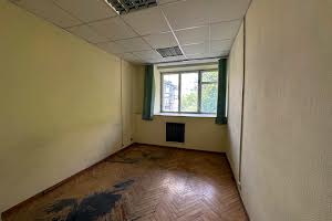 комерційна за адресою Кловський узвіз, 18