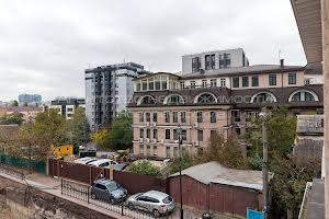 будинок за адресою Ломаківська вул. (Мічуріна)