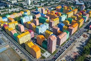 комерційна за адресою Березнева вул., 16
