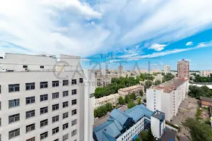 комерційна за адресою Кловський узвіз (Кловський), 7a