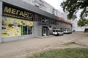 коммерческая по адресу Богдана Хмельницкого просп. (Героев Сталинграда), 38