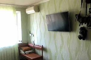 квартира за адресою Зимових Походів вул. (Молодогвардійська), 14