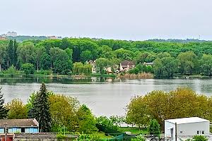 квартира за адресою Зарічанська вул., 52