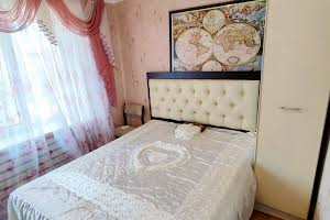 квартира за адресою Космонавтів просп., 42