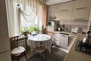 квартира за адресою Прирічна вул., 29