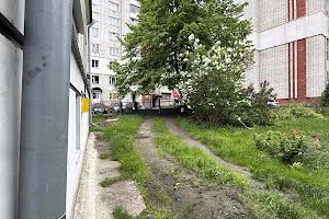 комерційна за адресою Варшавська вул., 78