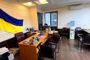 комерційна за адресою Богдана Хмельницького просп. (Героїв Сталінграда), 38а
