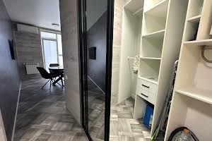 квартира за адресою Залізнична вул., 8