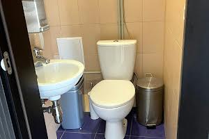 комерційна за адресою Спаська вул., 5
