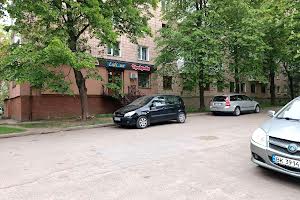 коммерческая по адресу вул.безручка, 14