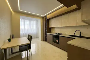 квартира за адресою Богдана Хмельницького вул., 34д