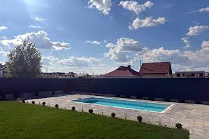 дом по адресу донецька, 30