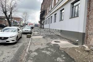 комерційна за адресою Військова вул., 24