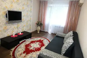 квартира за адресою Героїв Крут вул. (Валентини Терешкової), 4