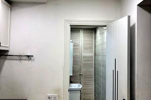 комерційна за адресою Білокур вул. (Курська), 8а