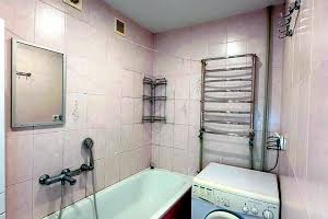квартира за адресою Киргизька, 3