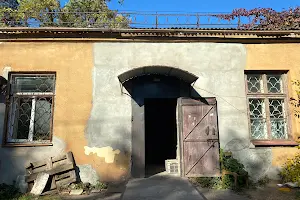 коммерческая по адресу Харьковская ул., 1