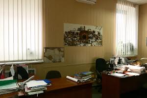 комерційна за адресою Степана Тельги, 65