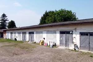 комерційна за адресою Київська, 7