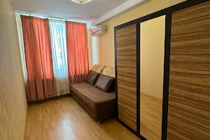квартира за адресою Літературна вул., 12