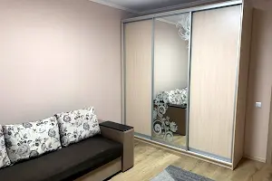 квартира за адресою вул. Весняна, 1