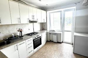квартира за адресою Родини Крушельницьких вул., 3