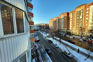 кімната за адресою Небесної Сотні вул. (Леніна), 88