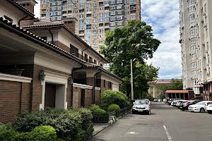 квартира по адресу Французский бульв., 22