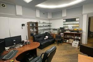 комерційна за адресою Польський узвіз, 1