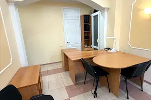 комерційна за адресою Леонтовича вул. (Бєлінського), 4