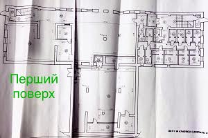 комерційна за адресою Луцька, 111