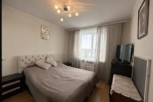 квартира за адресою Крайна вул., 1