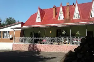 комерційна за адресою Центральна вул. (Леніна), 1а