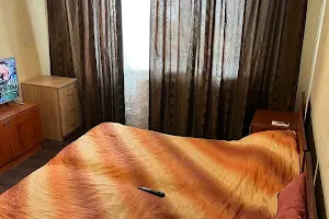 квартира за адресою Дніпровська вул., 4