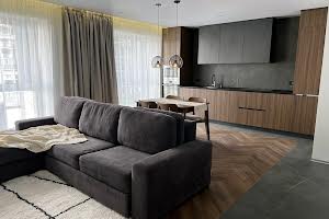 квартира за адресою Залізнична вул., 7