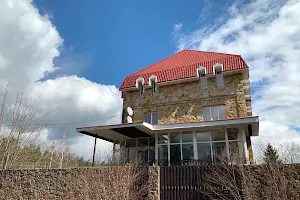 комерційна за адресою Вишнева, 68