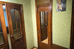 квартира за адресою Космонавтів просп., 72