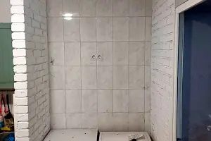 комерційна за адресою Миру вул., 11