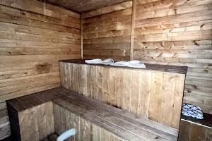 будинок за адресою Центральна вул., 1