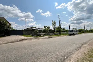комерційна за адресою центральна, 43